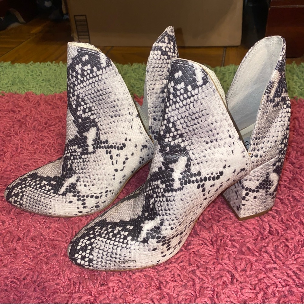 Steve Madden Rookie Snake boots